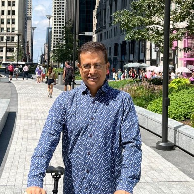Dr. Munish Kumar Raizada